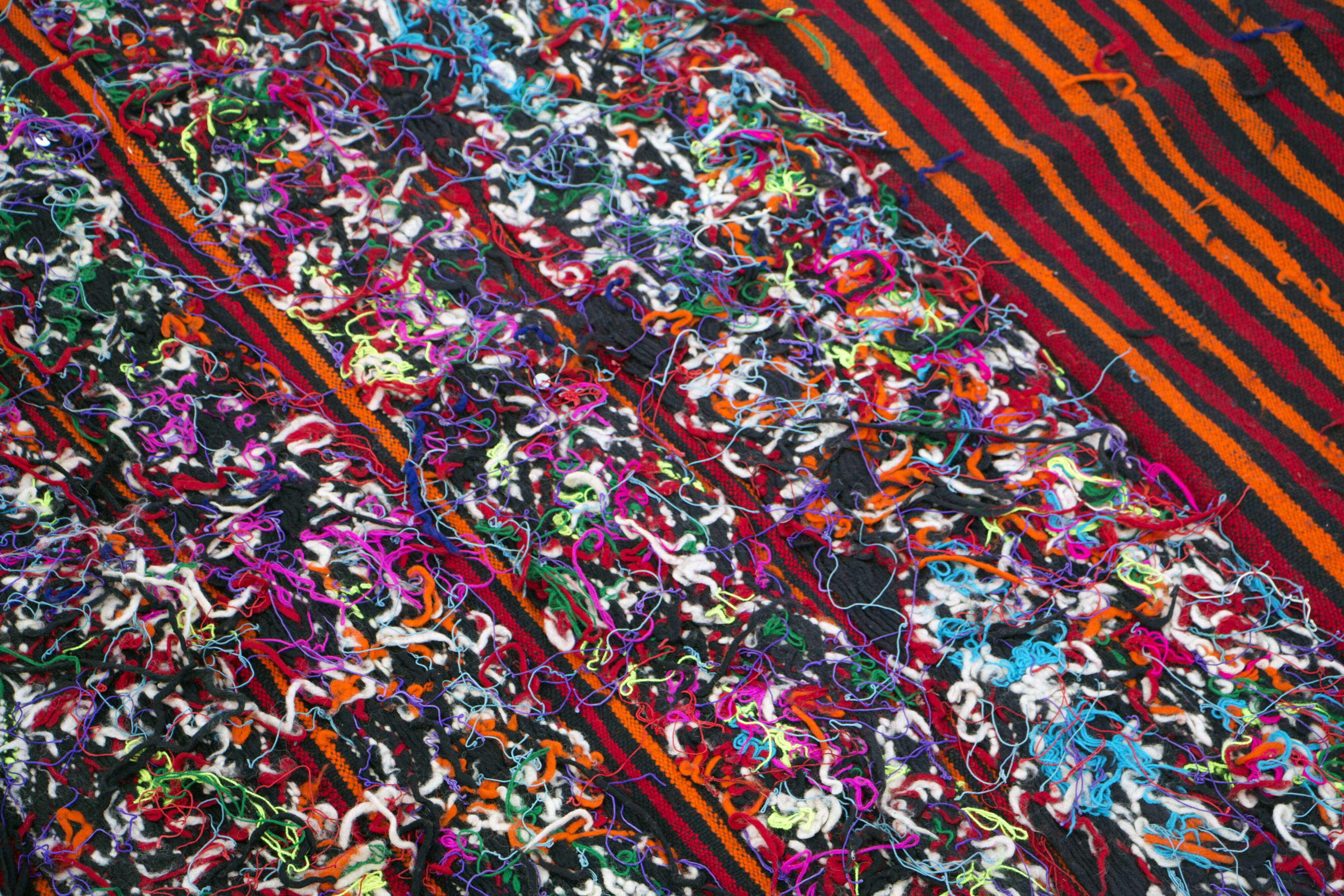 Kilim Tellisse red wool flat carpet 145 x 270 cm