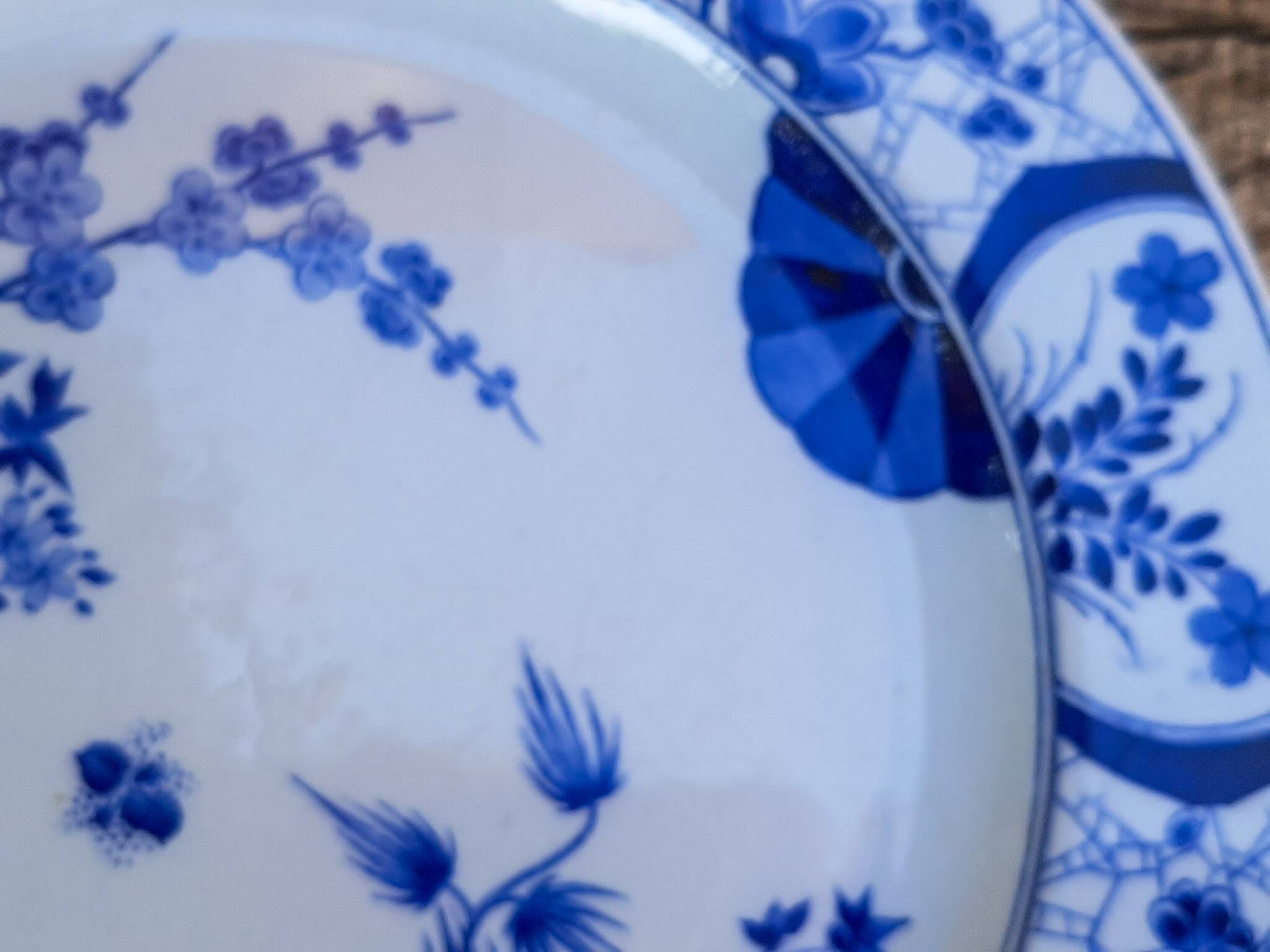 Plat en faïence de Creil et Montereau modèle Japon