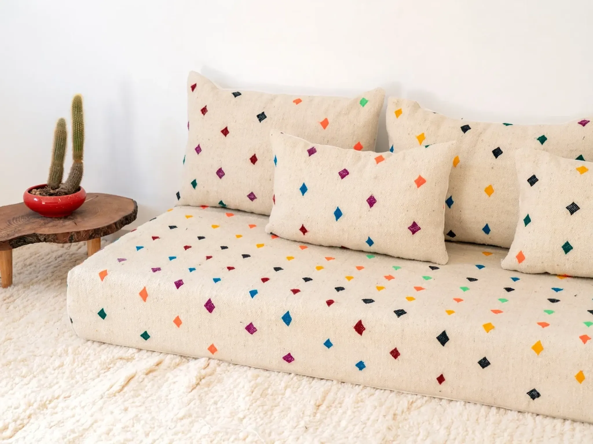 Modern sofa 180 cm // 6 feet