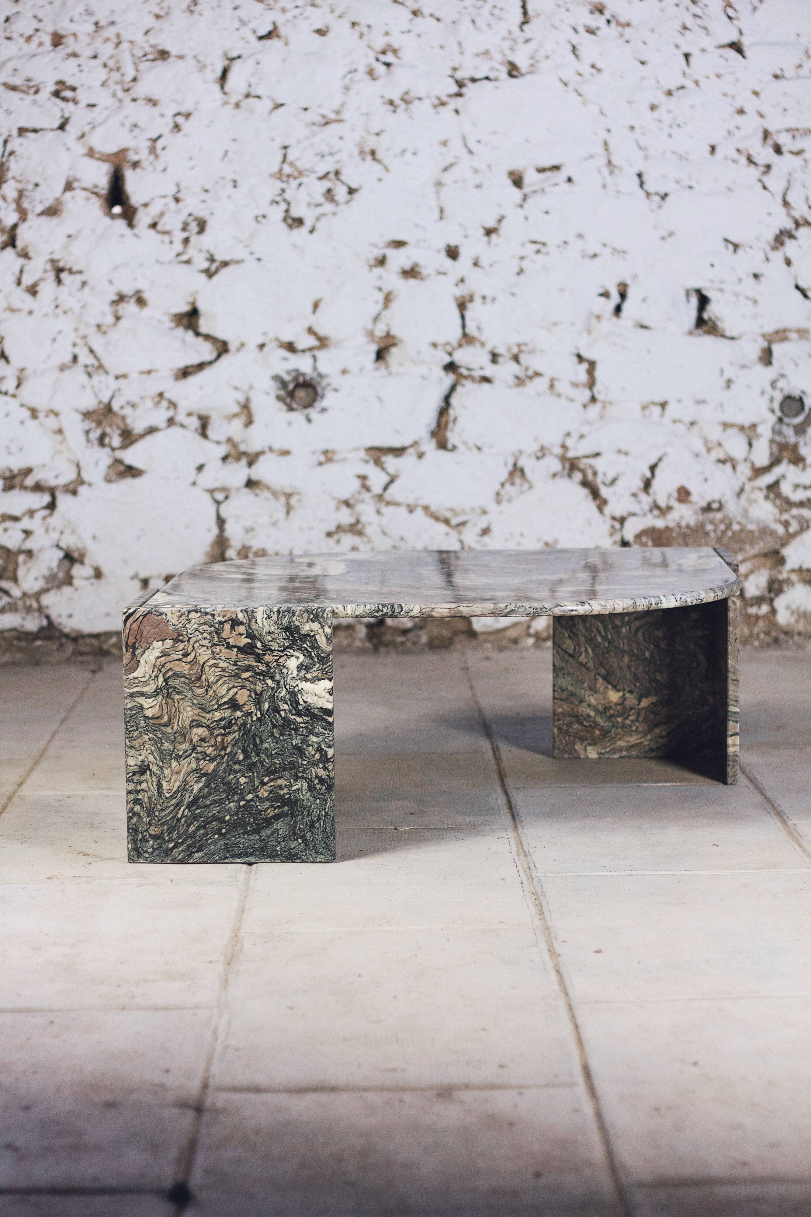 Eye-shaped marble coffee table by Roche Bobois, 1970