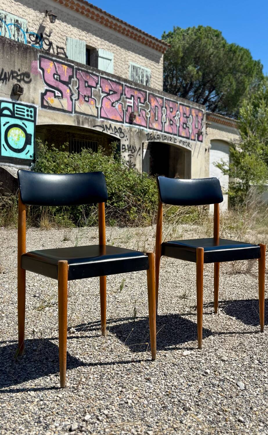 Set of 2 Scandinavian chairs