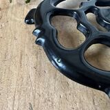 Enamelled cast iron trivet