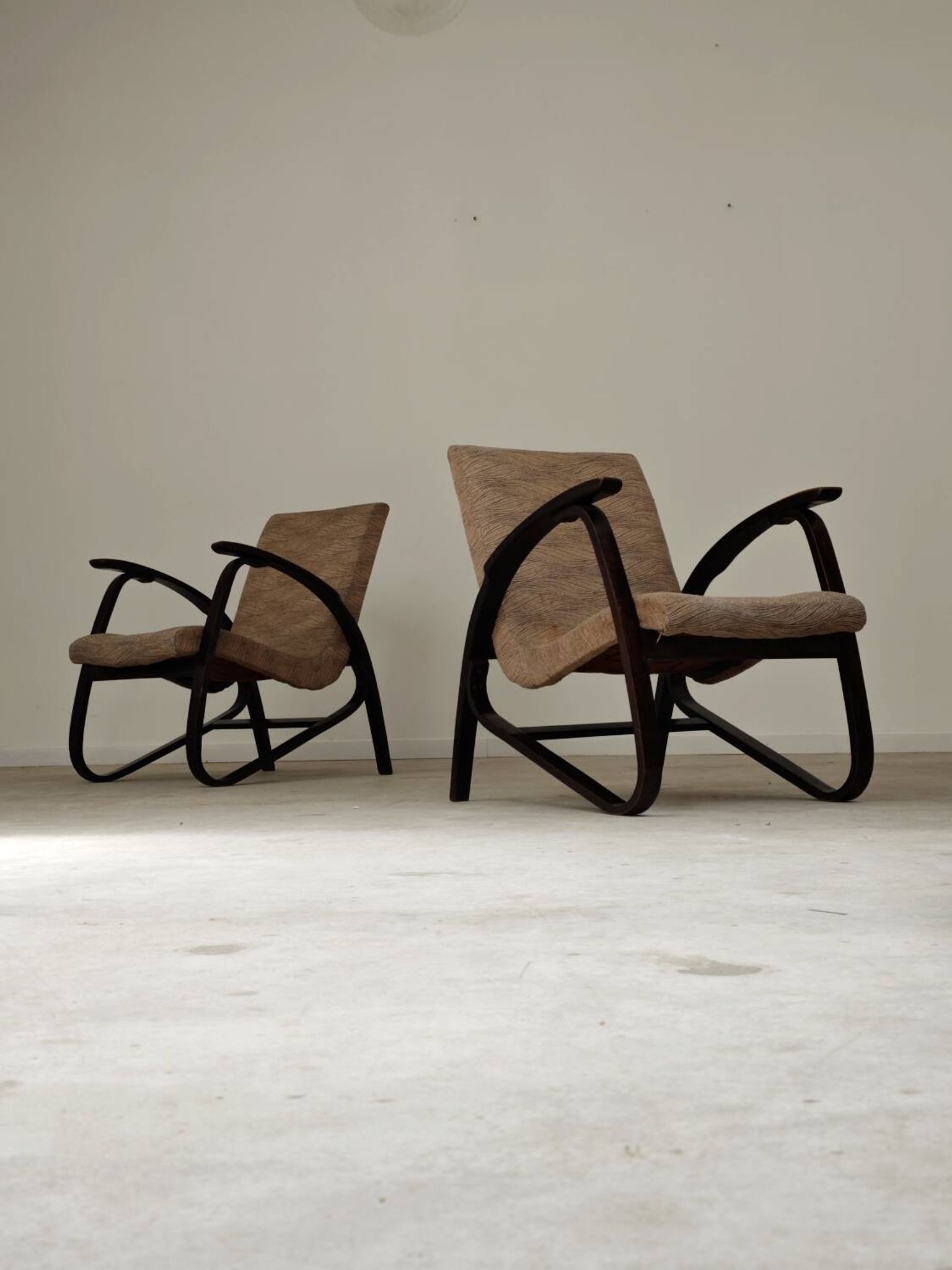 Paire de fauteuils art déco par Jan Vanek 1930