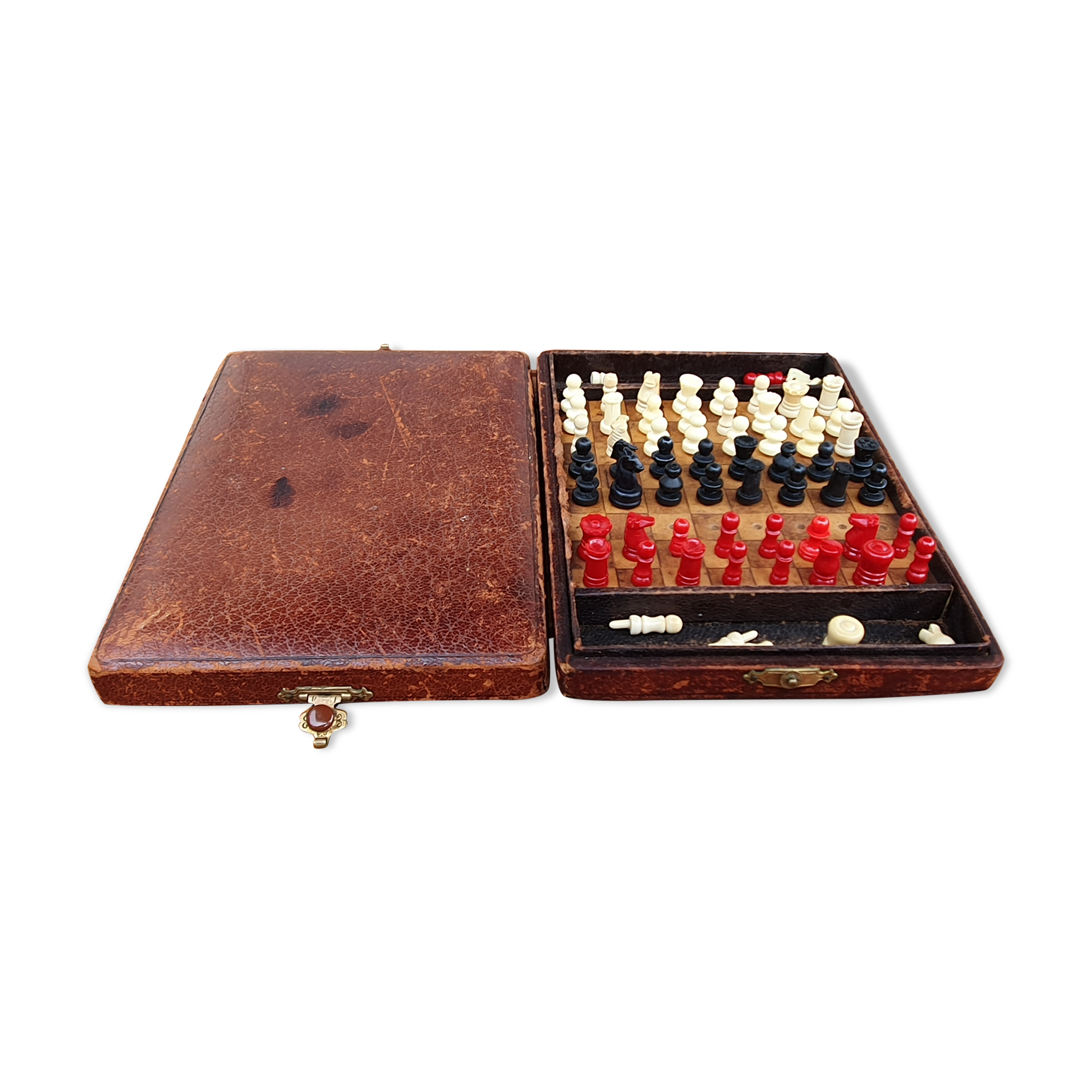 Old vintage leather leather set chess set