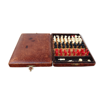 Old vintage leather leather set chess set