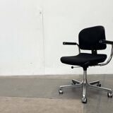 Vintage swivel office chair German model Eurochair 5600 by Fritz Makiol for Girsberger, 1970s.