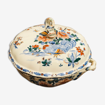 Large soup bowl in Gien earthenware model rooster and peonies