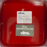 Coffee table red Vitra metal side table l31 cm