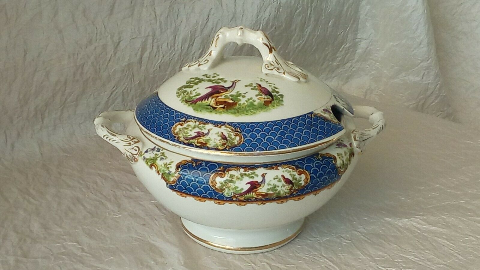 PORCELAIN SAUSAGE BY WILTON WARE DECOR A L'OISEAU