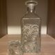 Carafe en verre ciselé