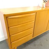 Fineer dressoir met lades en houten handgrepen vintage sideboard