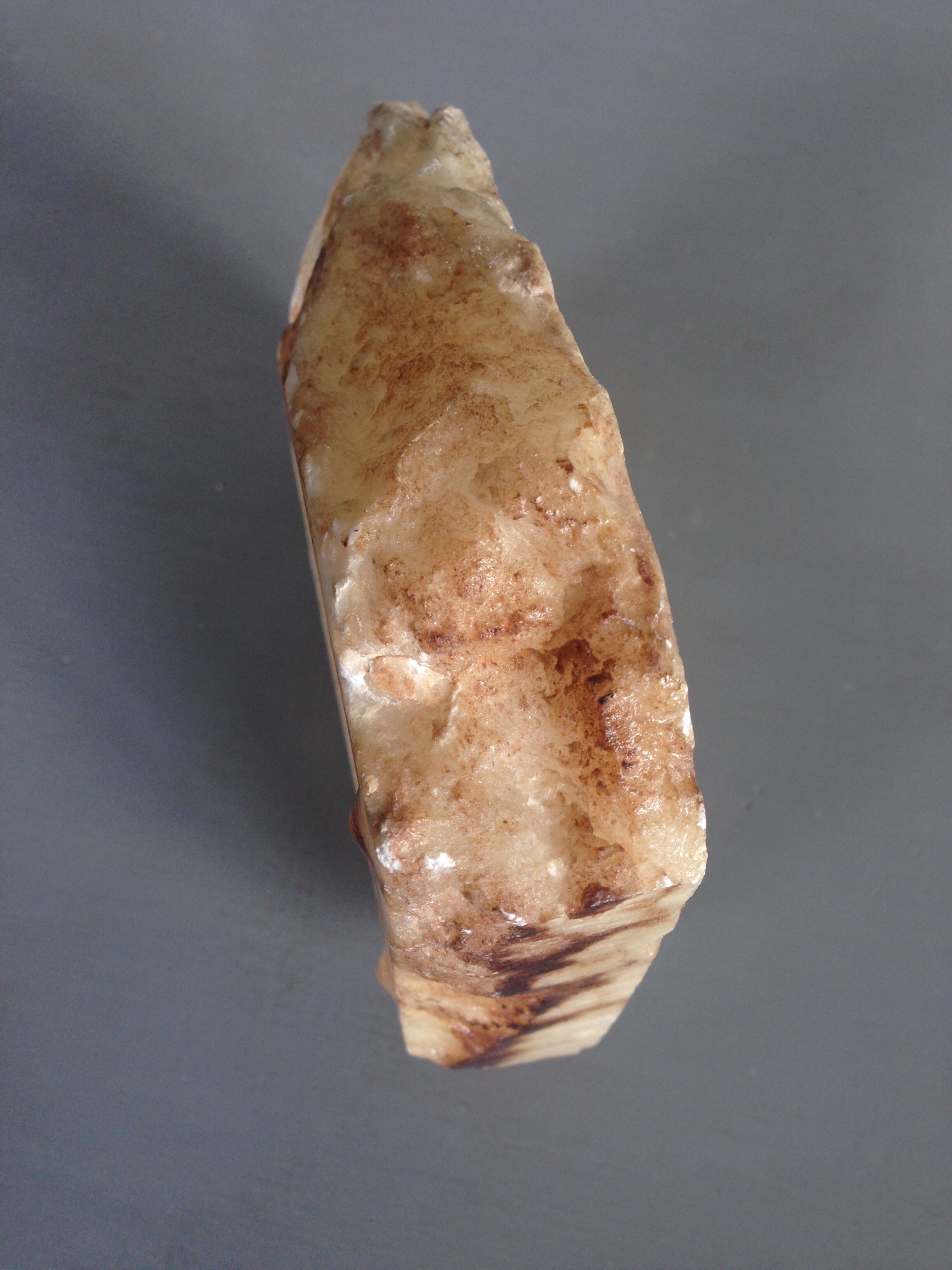 Ashtray in agate stone