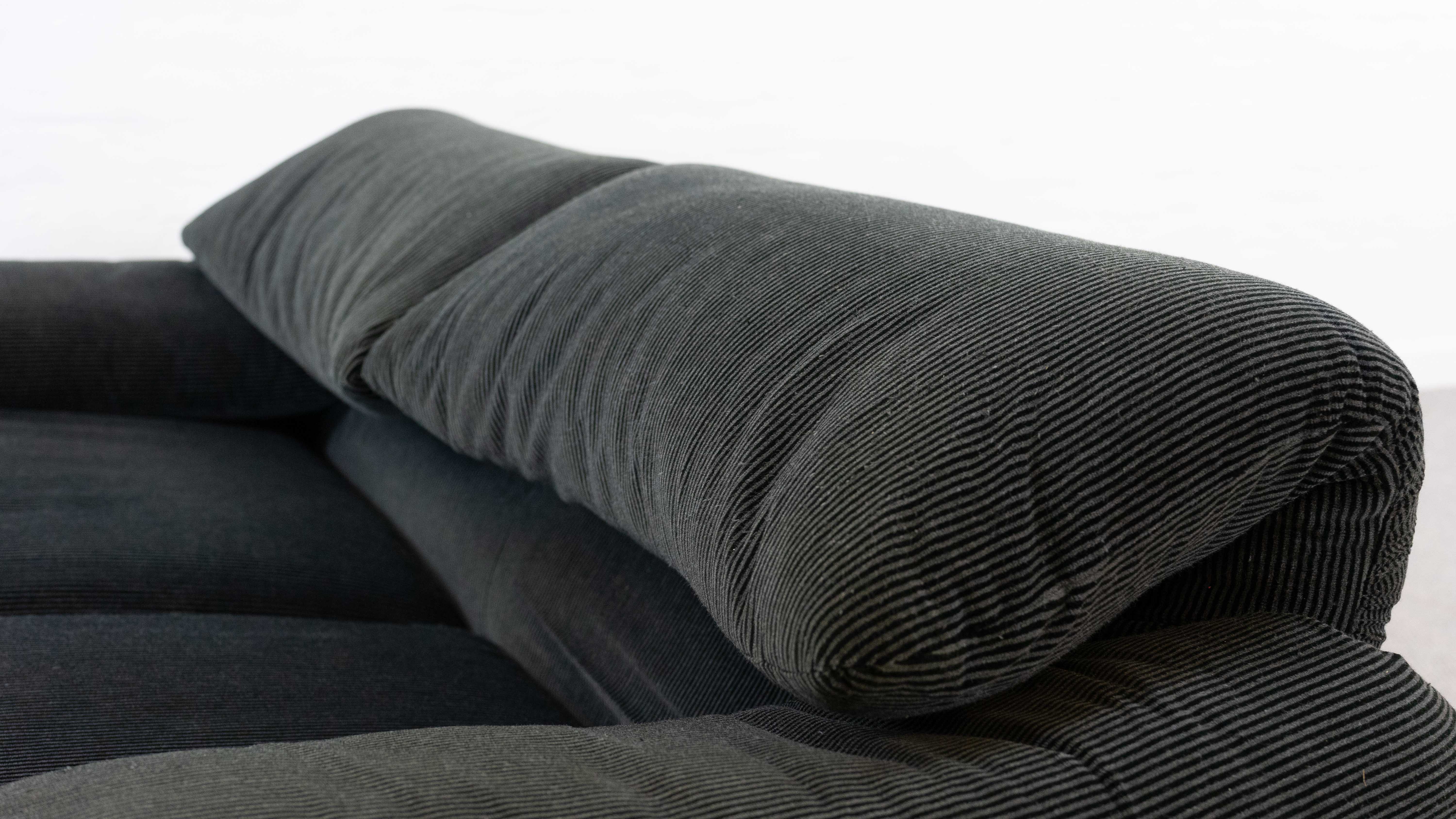 2-seater sofa & footstool maralunga by Vico Magistretti, Cassina