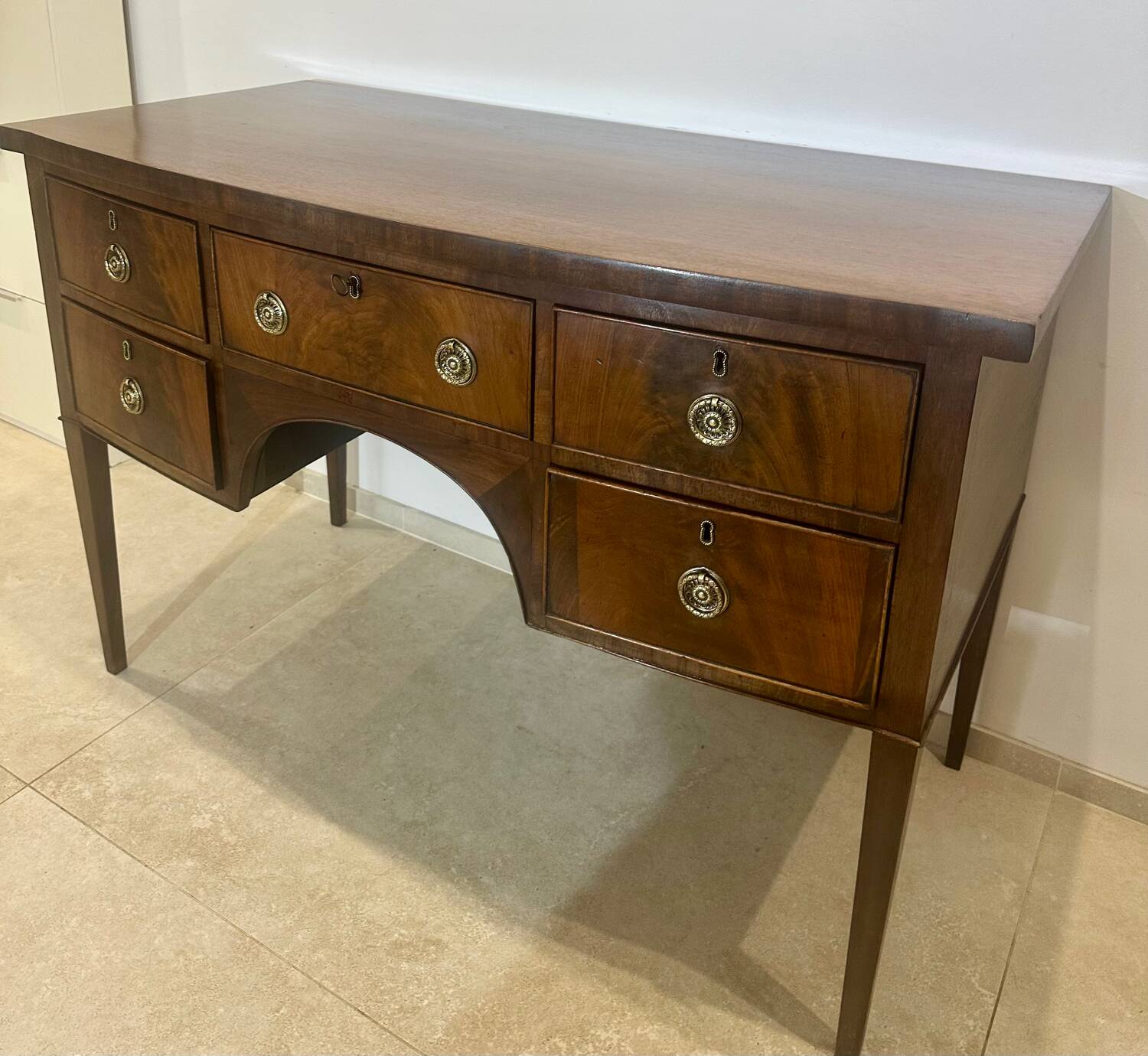 Sheraton flamed mahogany serving trolley, late 18th century
