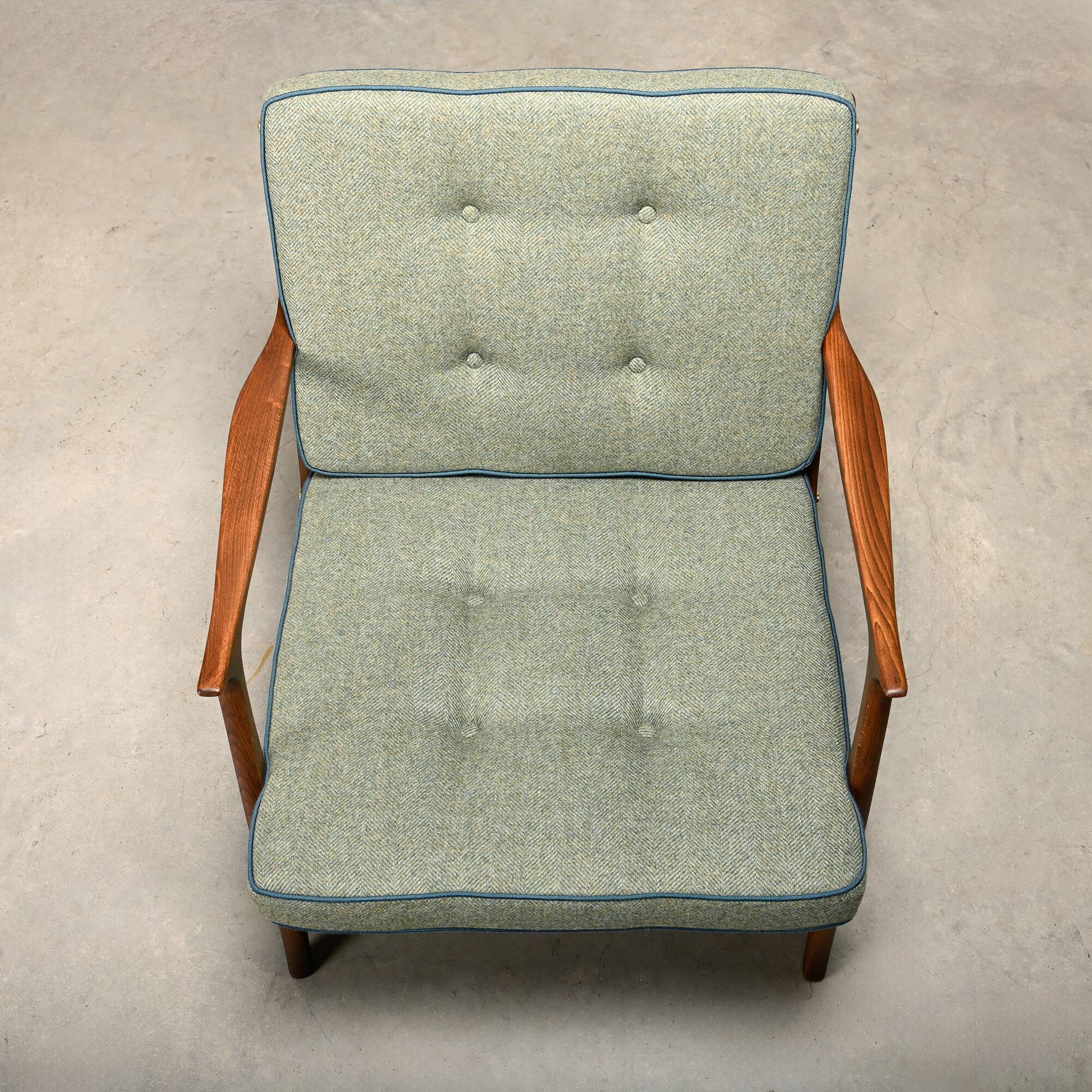 Pair of Mid-Century Italian Armchairs in stained Beech and Green Cushions