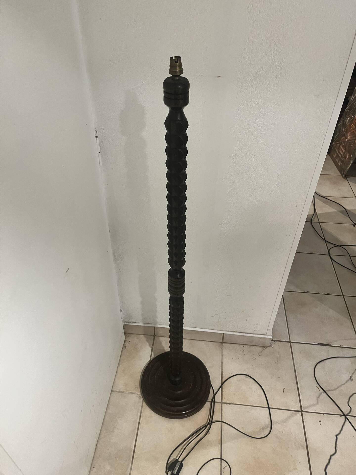 Vintage turned carved wooden floor lamp — Brutalist / Rustic style