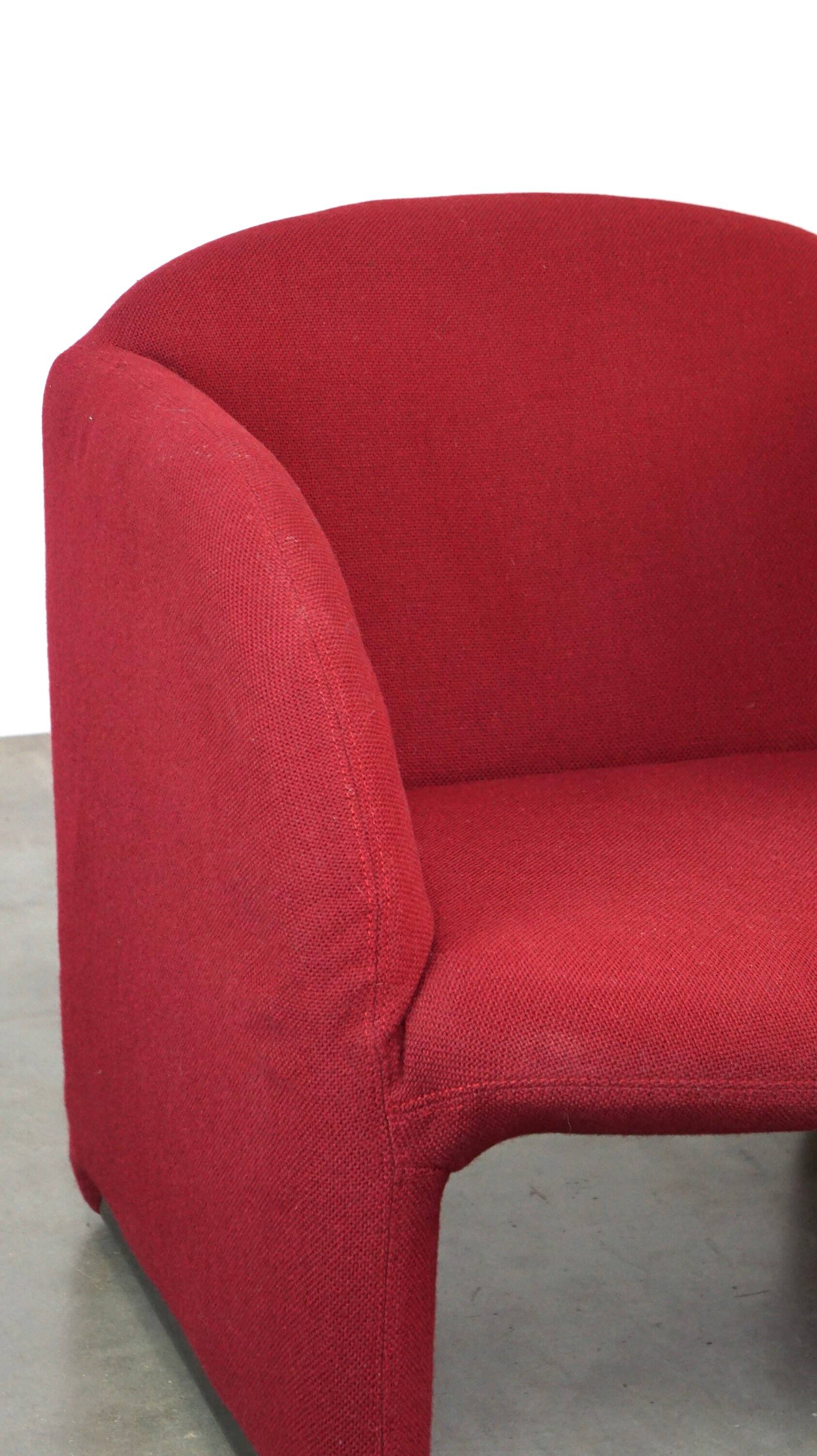 Vintage Artifort Design Armchair Model Ben in Sturdy Red Fabric