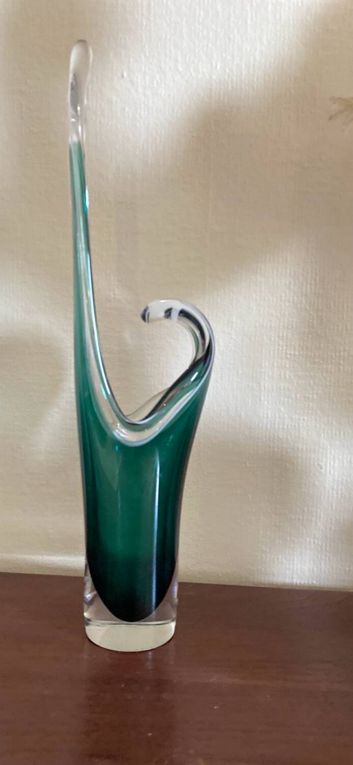Shell crystal art sculpture vase by Paul Kedelv for Flygsfors, Scandinavian glass