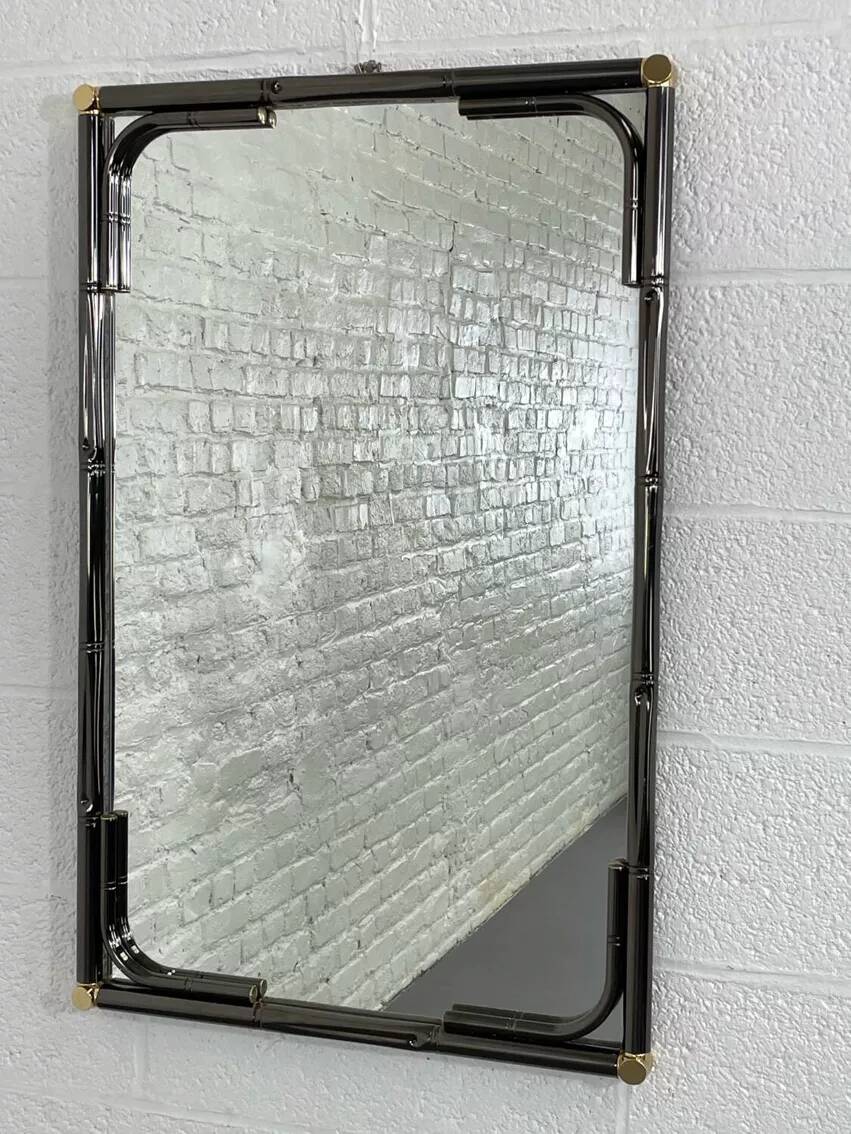 Rectangular mirror from the 70s-80s by Maison Bagues in brass and metal.