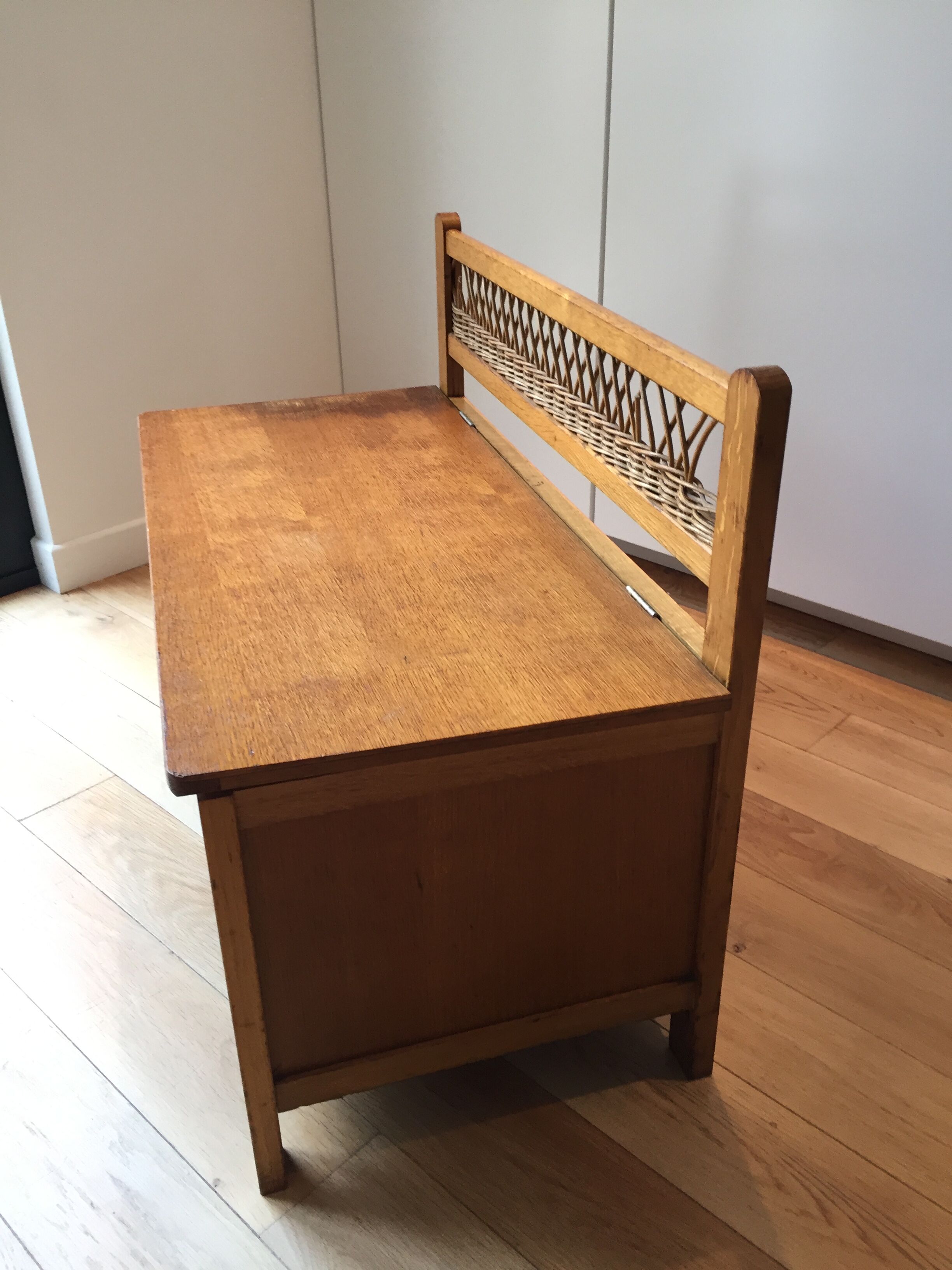 Coffre à jouets ou banc en rotin et bois
