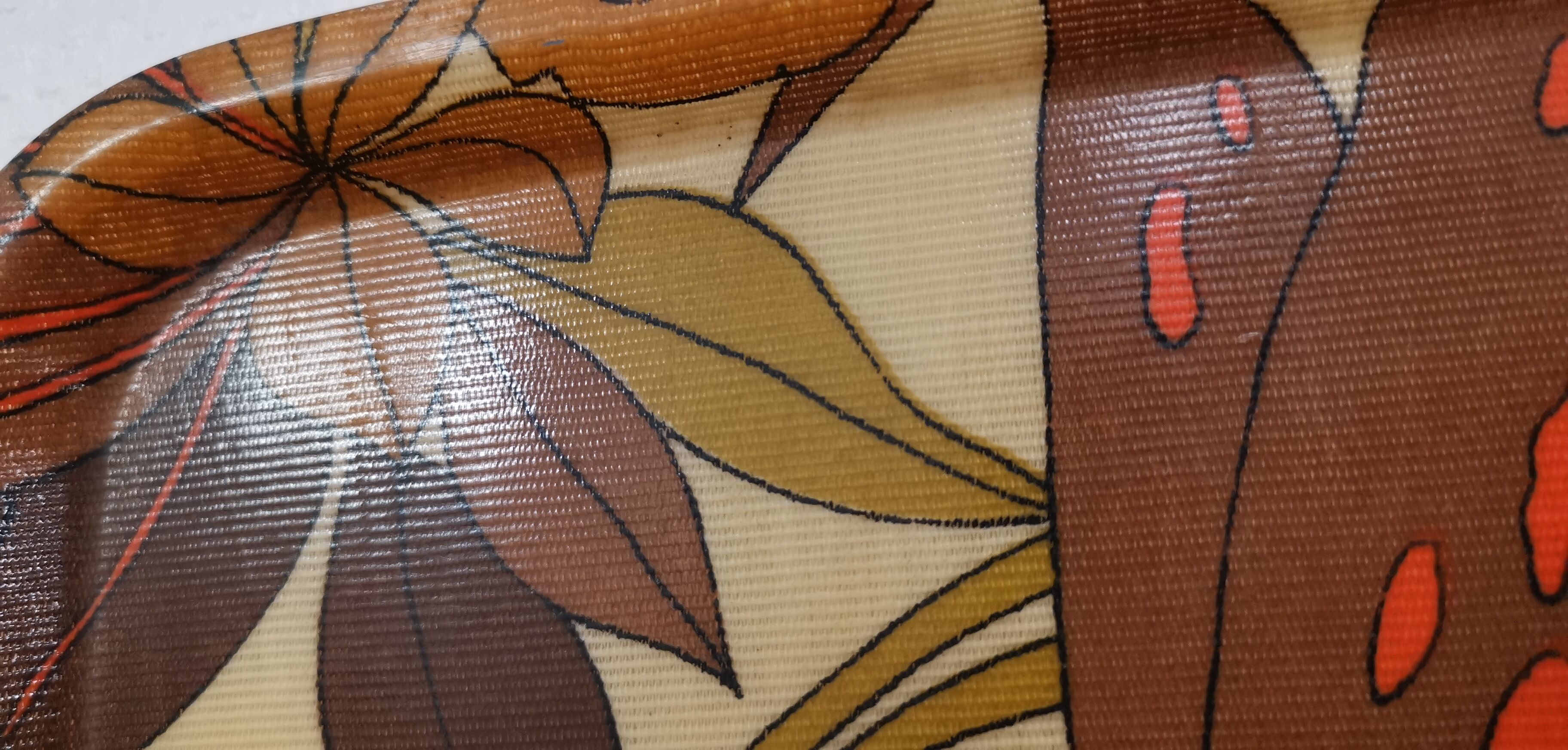 Fiberglass top, 70'S psychedelic flower pattern