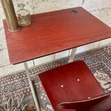 Ensemble bureau d’écolier avec sa chaise