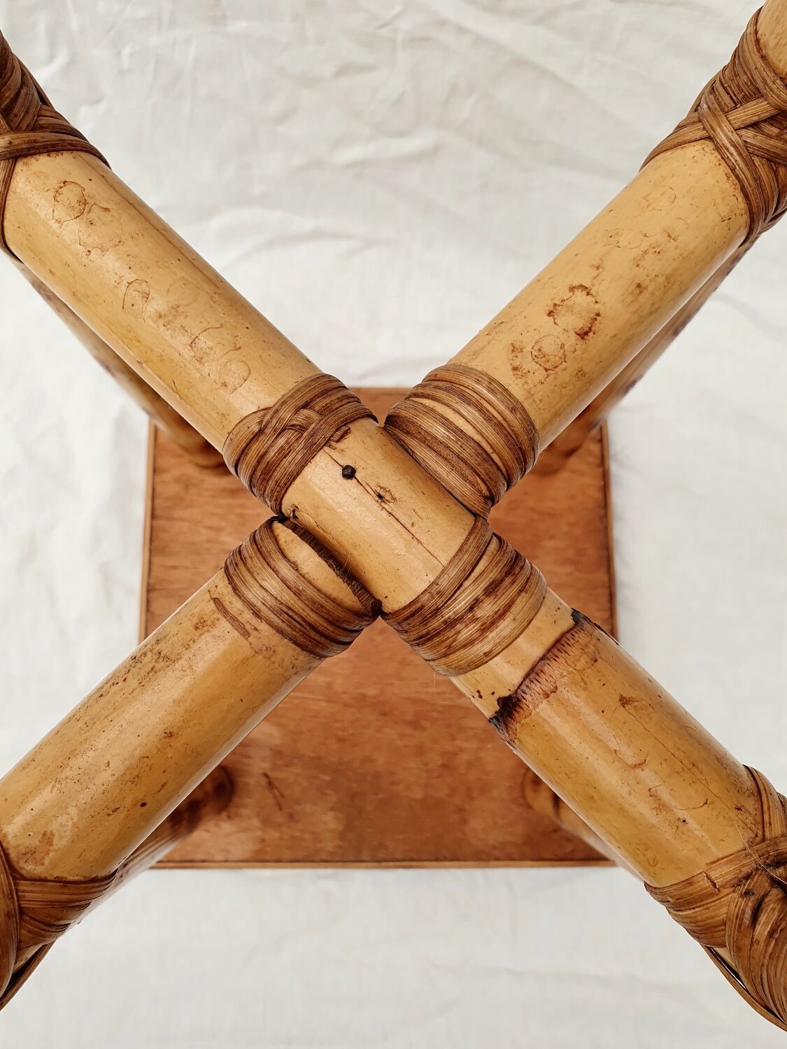 Rattan marquetry harness