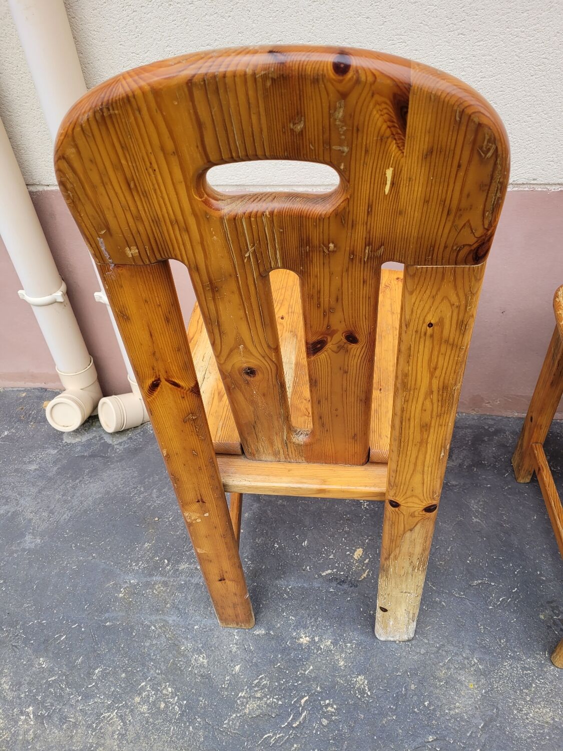 6 pine chairs