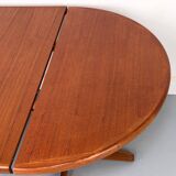 Danish Round Extendable Dining Table in Teak, 1970s