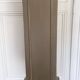 Colonne en bois peint