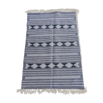 Hand-woven kilim rug in natural wool, 145x90 cm