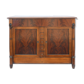 2-door buffet