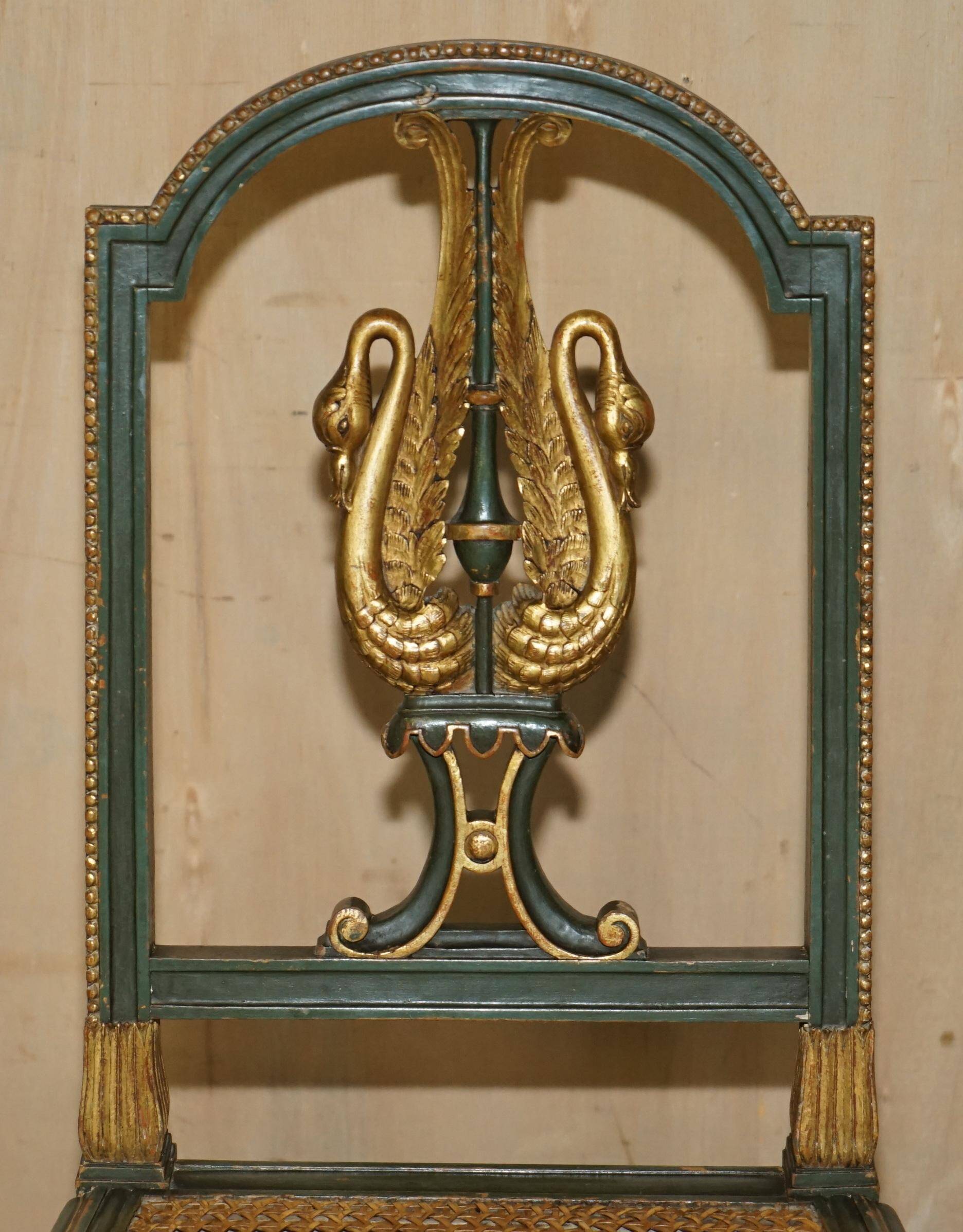 Paire Antique Chaises d'Appoint William Kent Empire Sculptées en Cygne