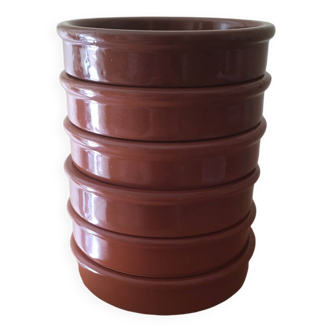 6 stoneware cups or bowls