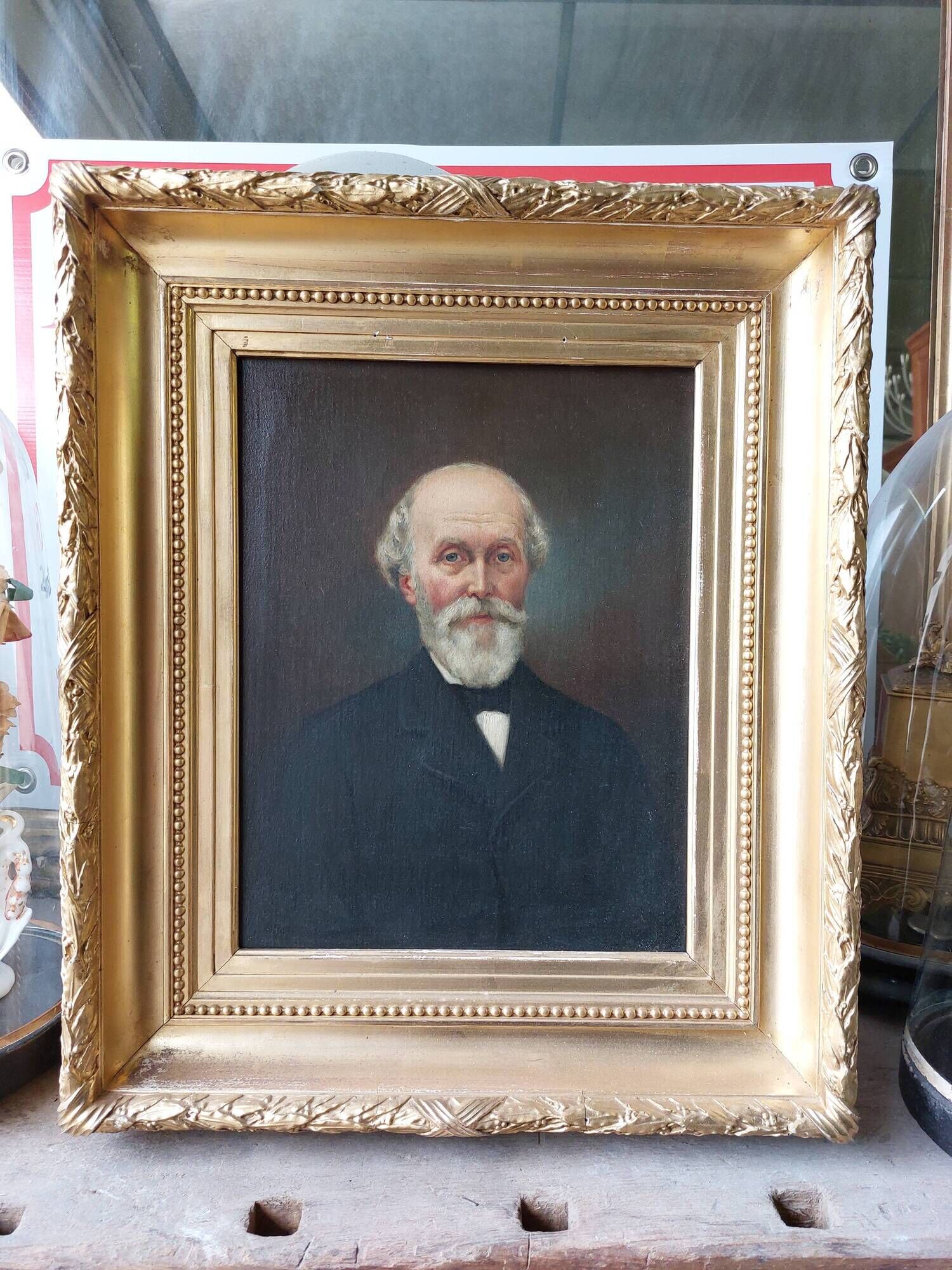 Painting Portrait of an ancient man 19th with gilded wooden frame