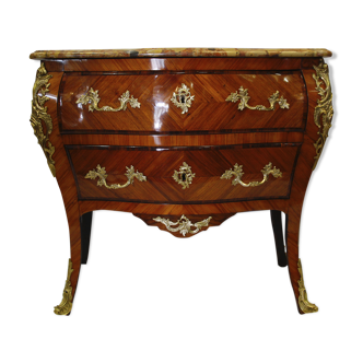 Commode marquetée, XVIIIe siècle fin Régence