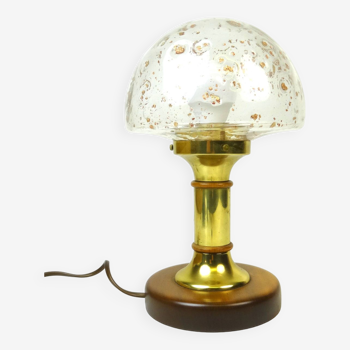 Belle lampe de bureau champignon en verre et laiton en teck du milieu du siècle par Temde