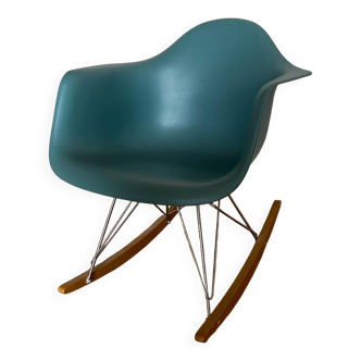 Fauteuil Rocking Chair Eames de chez Vitra