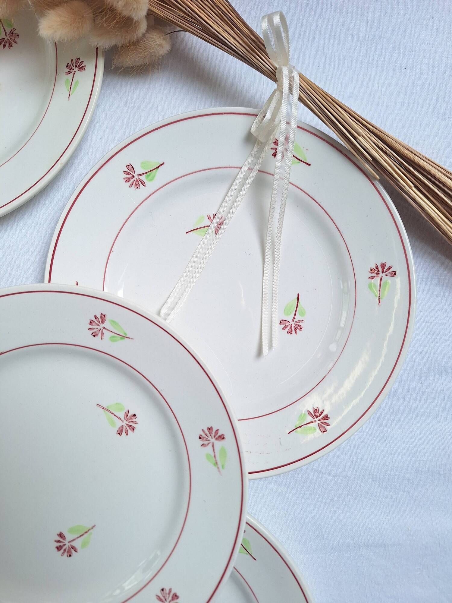 St Amand dessert plates model Luc