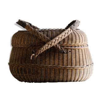 Ancien panier bressan en osier tressé