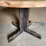 Round extendable table