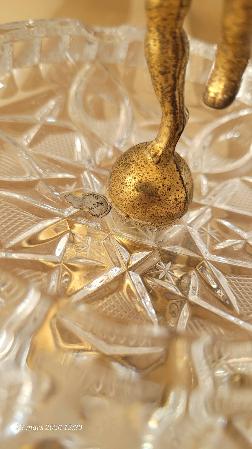 Tray / ashtray on a stand with cherub (glass and gilded metal)