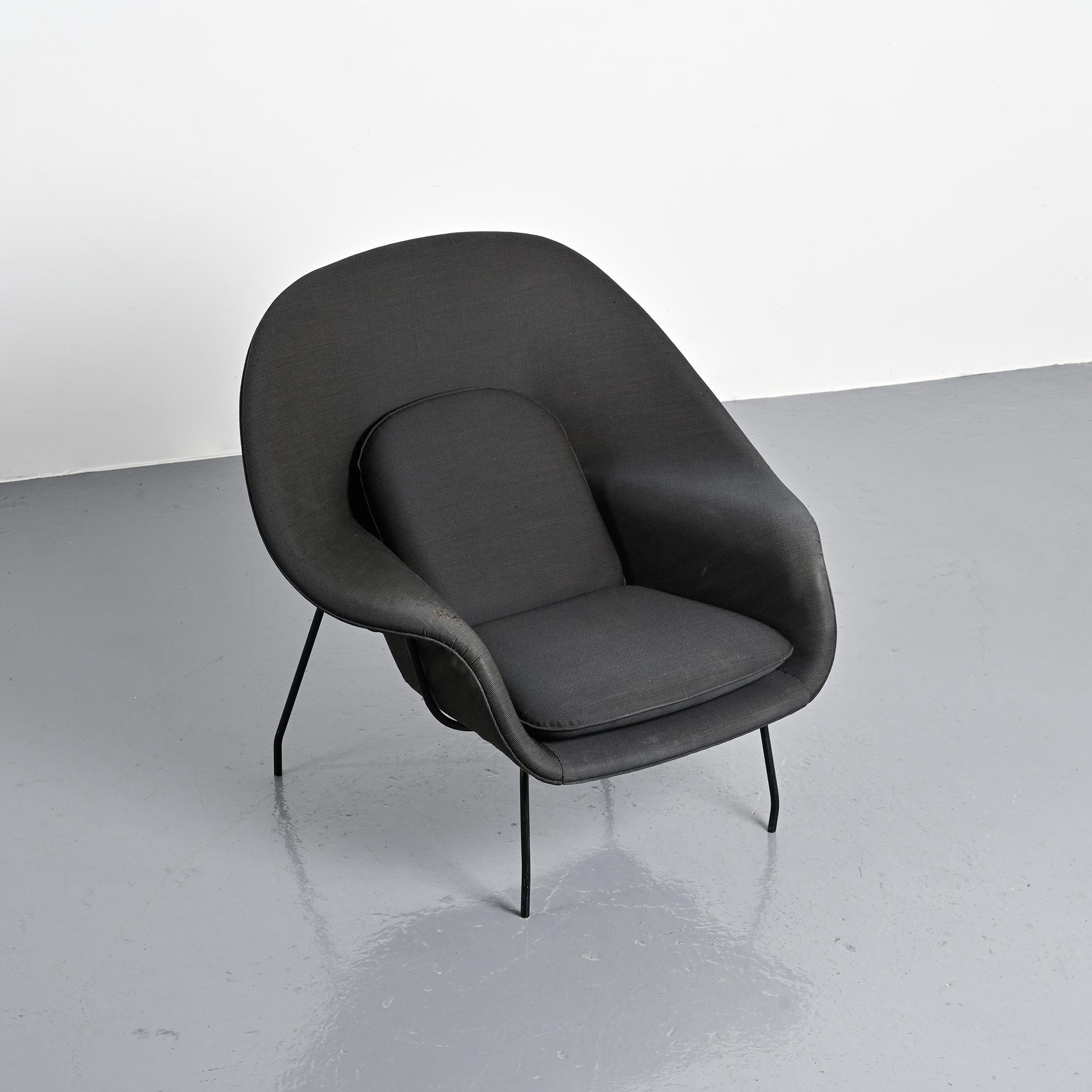 Womb Chair 2nd edition by Eero Saarinen, Knoll around 1970