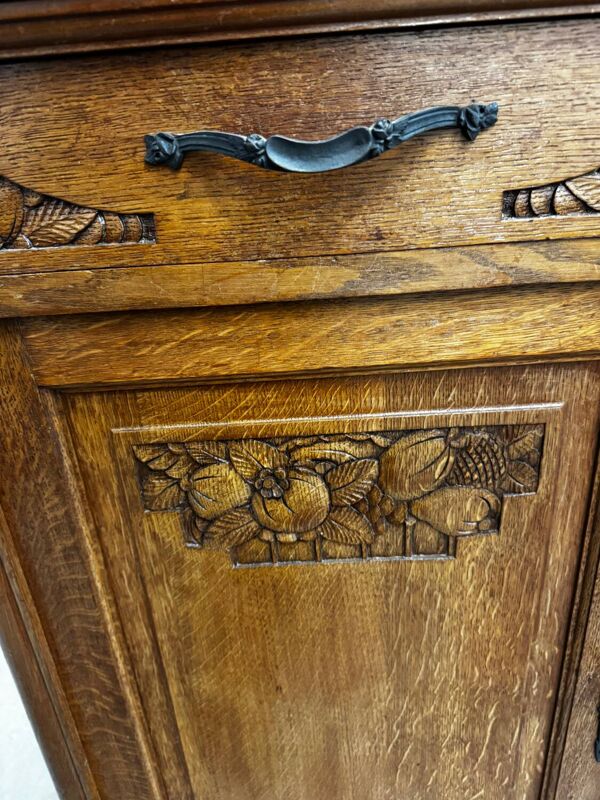 Buffet Louis XVI en bois et marbre