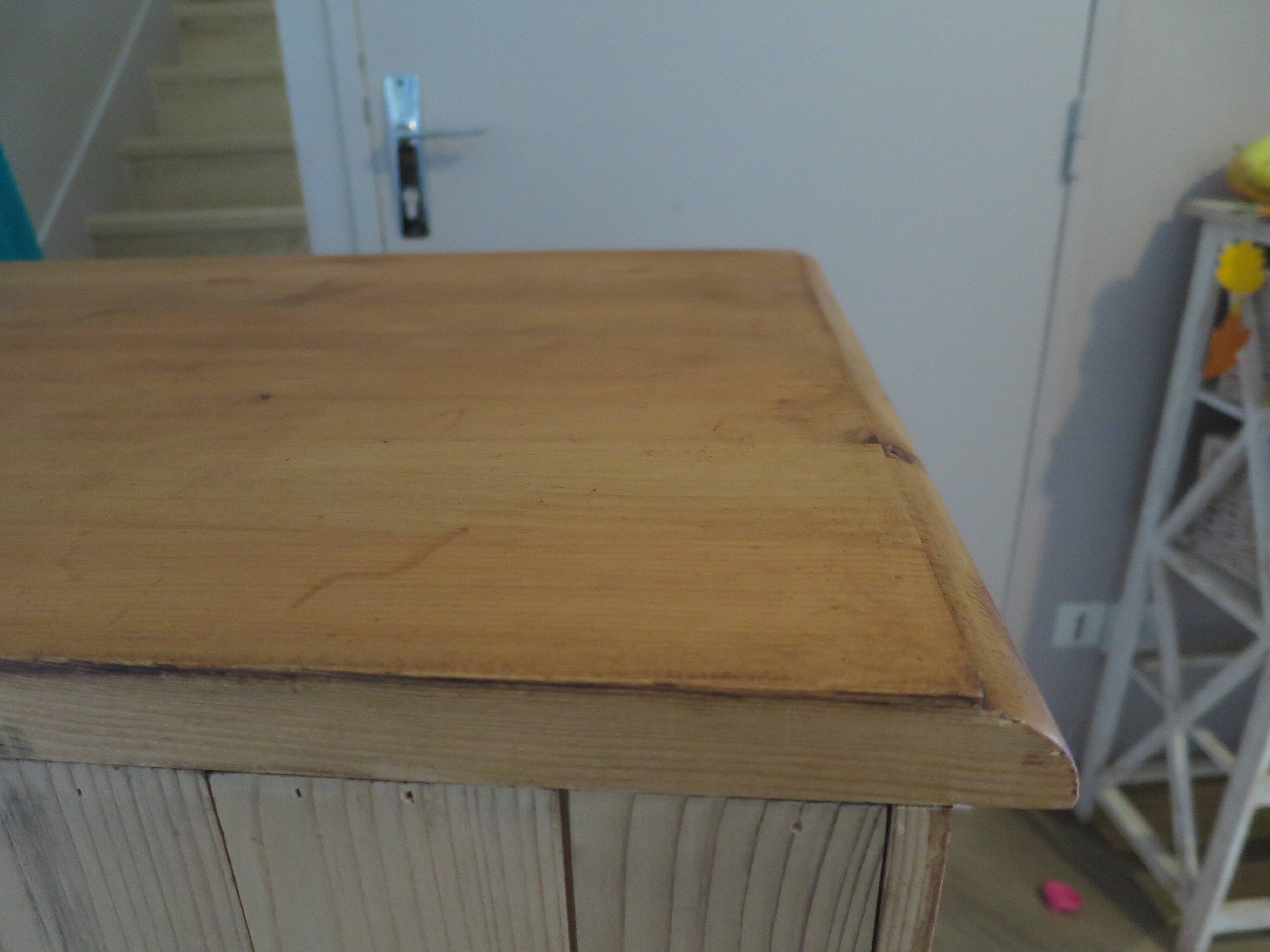 Solid wood bookcase – shabby chic style – adjustable shelves