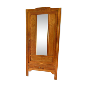 Armoire parisienne