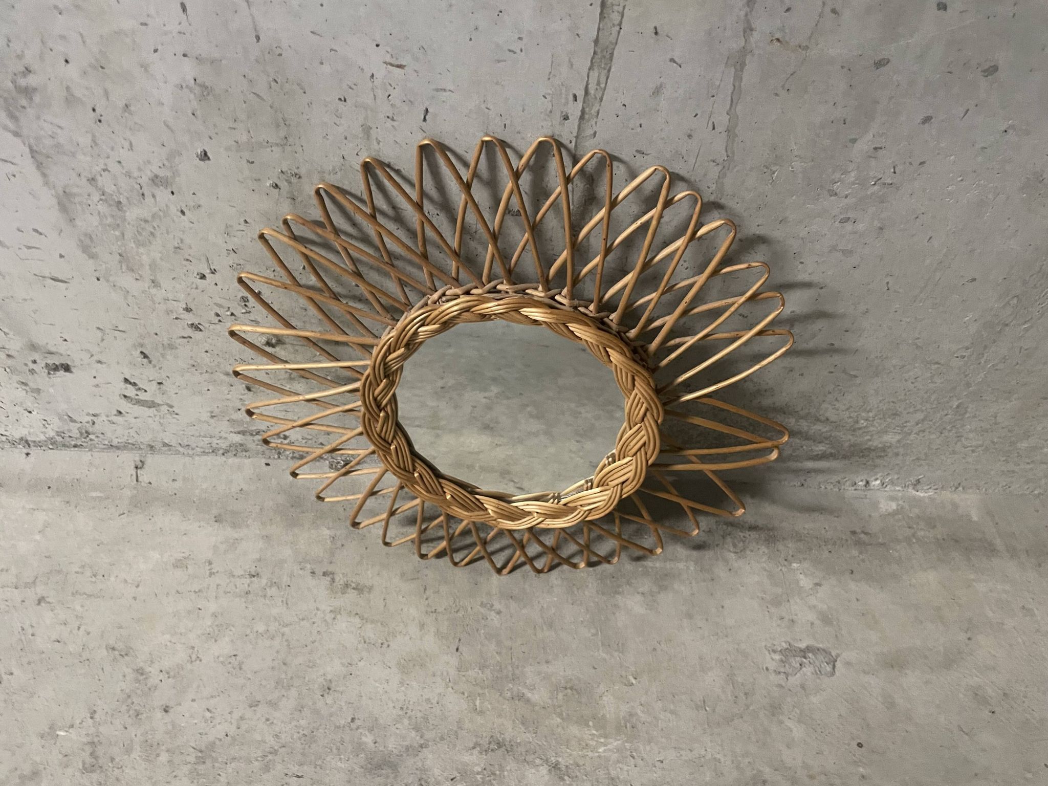 Wicker sun mirror