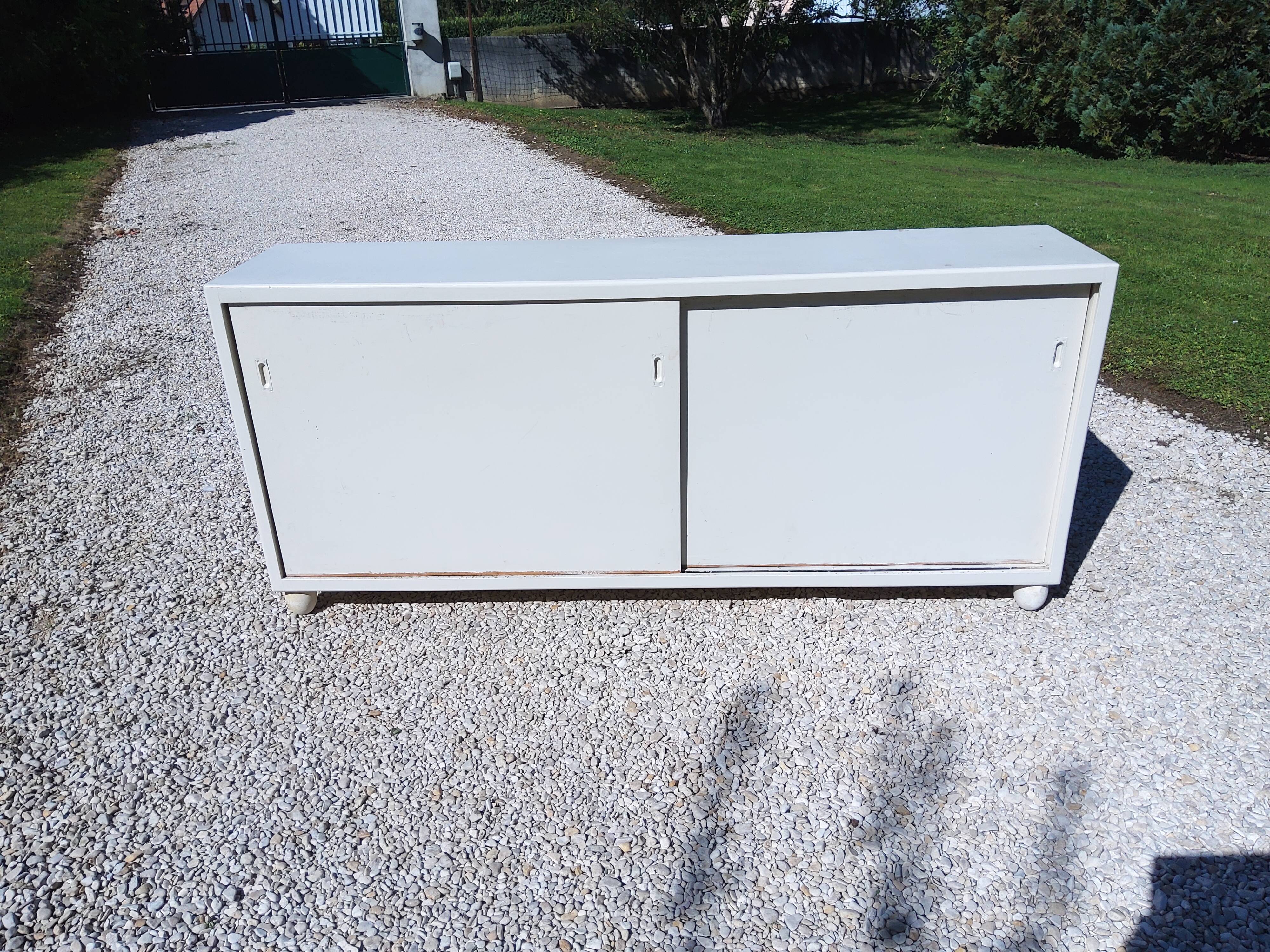 Meuble de metier
