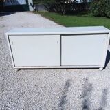 Furniture of metier