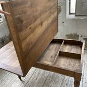 Table de ferme noyer plateau pivotable à allonges